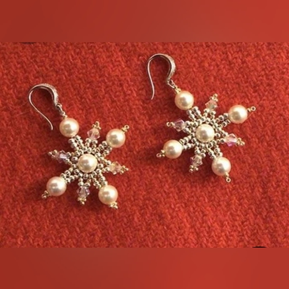 Beaded christmas star Earrings